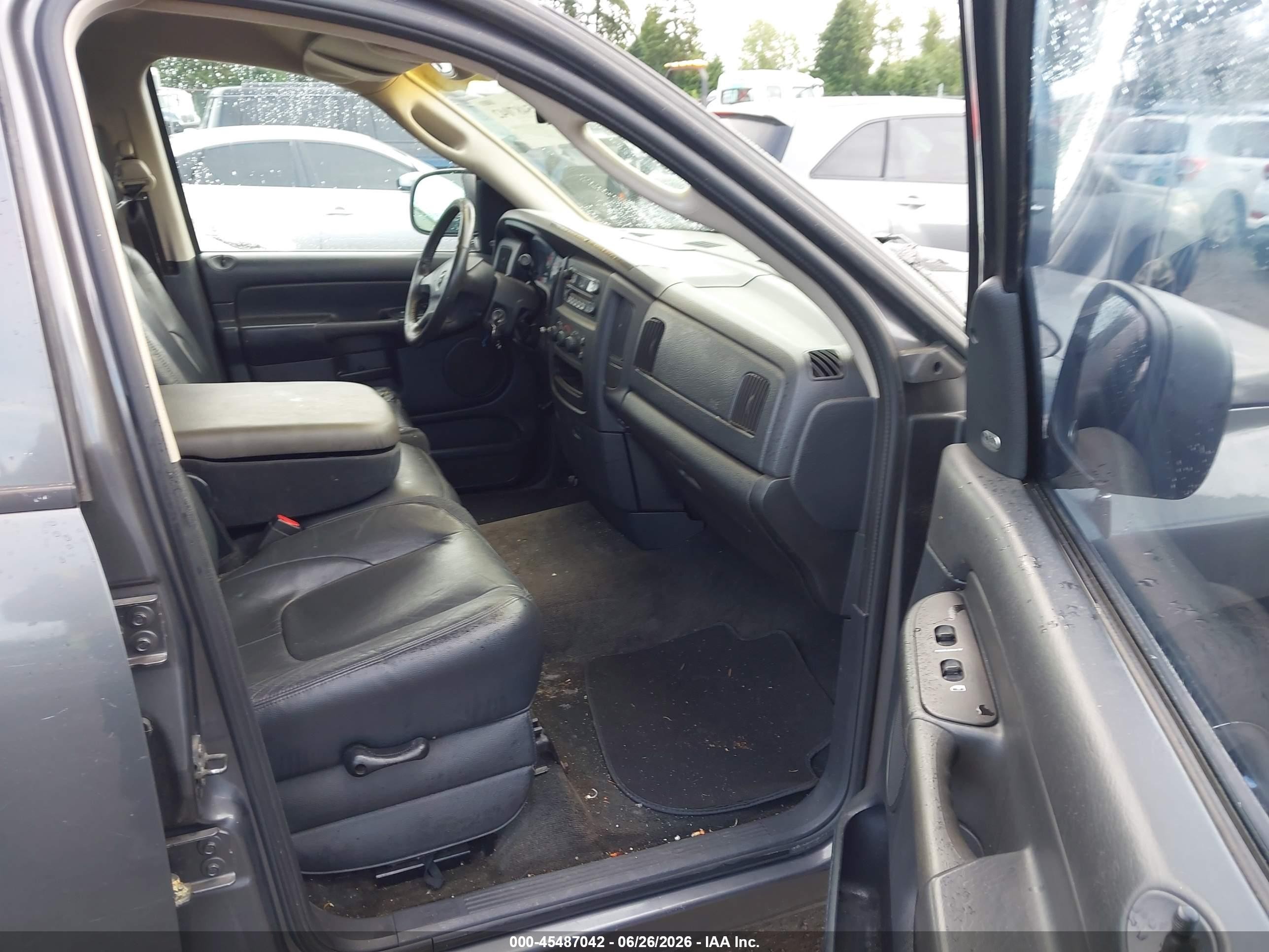 2002 Dodge Ram 1500 St Серый vin: 1D7HA18N32S594165