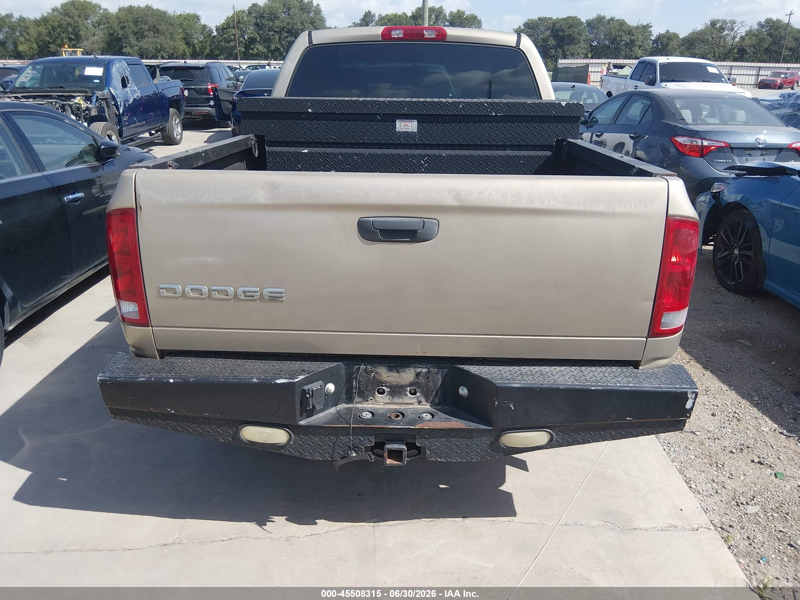 2002 Dodge Ram 1500 St Gold vin: 1D7HA18N32S599740