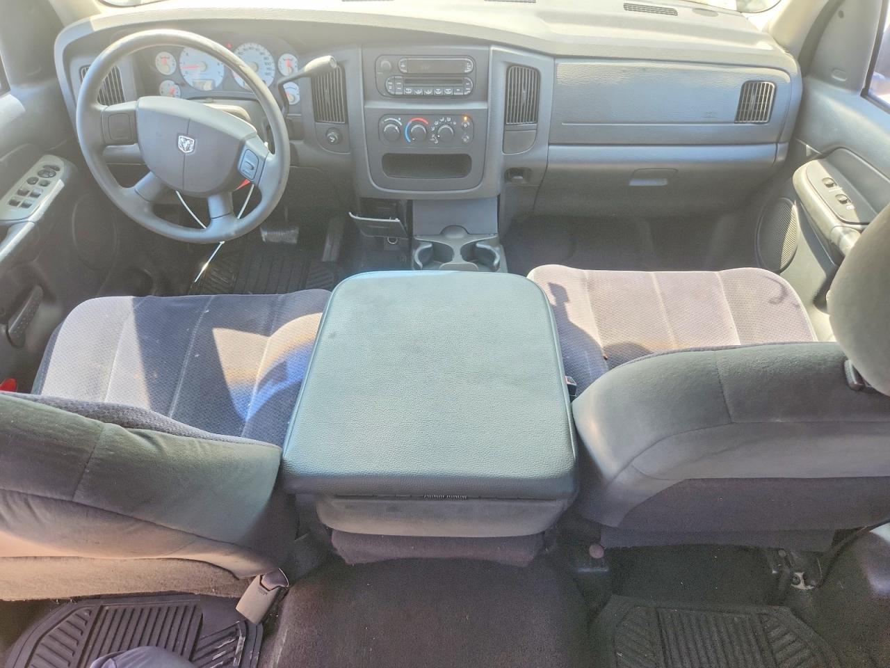 2005 Dodge Ram 1500 St Серый vin: 1D7HA18N35J610472