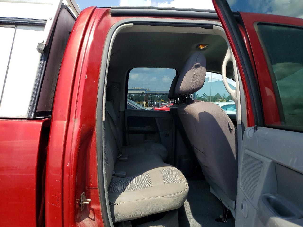 2006 Dodge Ram 1500 St Red vin: 1D7HA18N36S624786