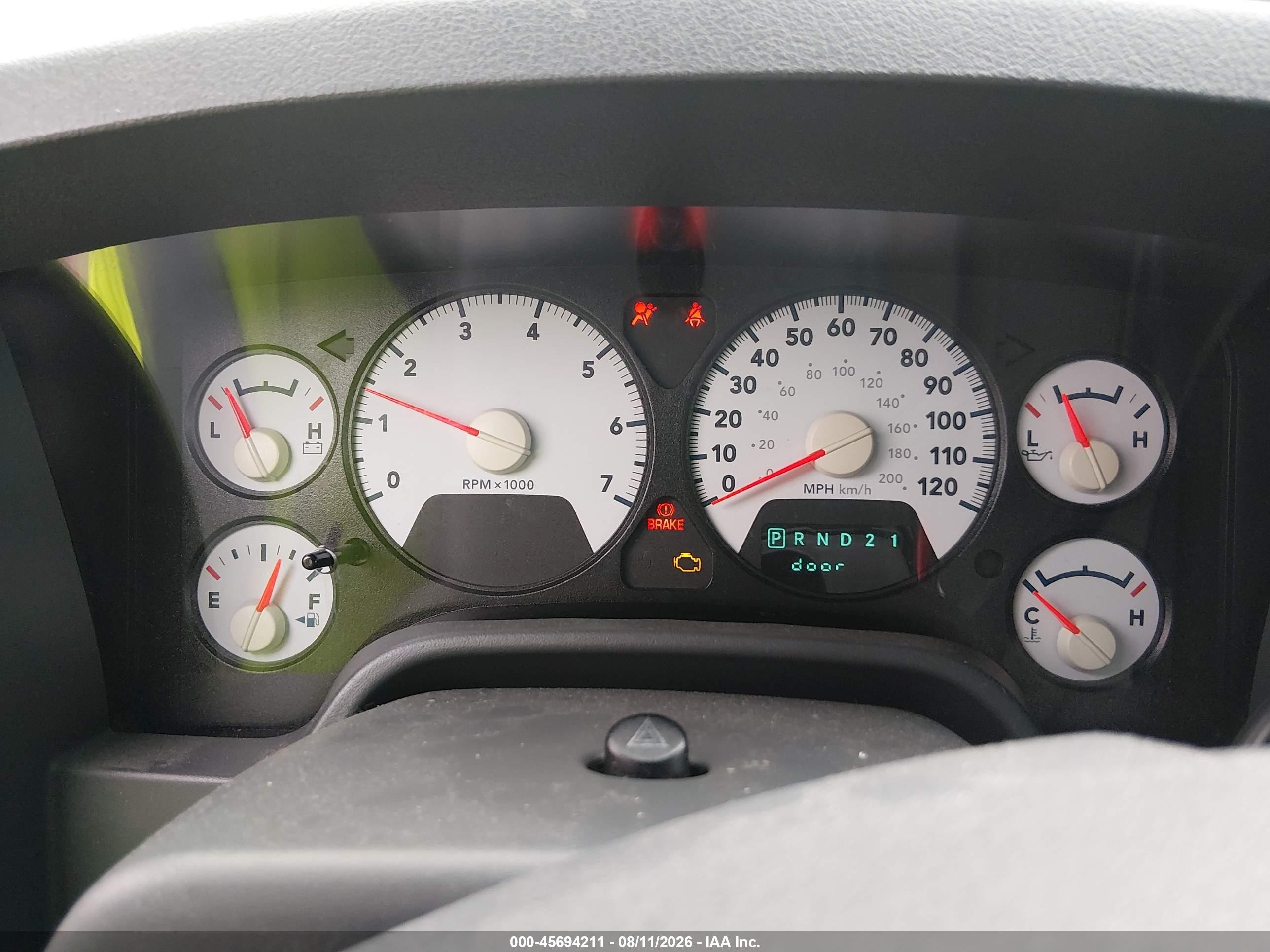 2008 Dodge Ram 1500 St/sxt Silver vin: 1D7HA18N38J117136
