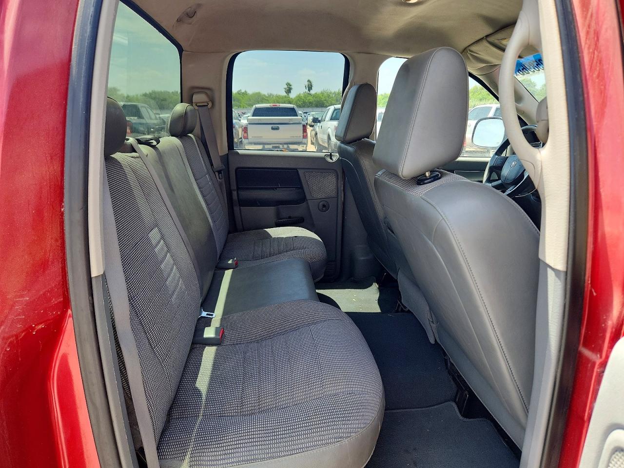 2008 Dodge Ram 1500 St Red vin: 1D7HA18N38J173545