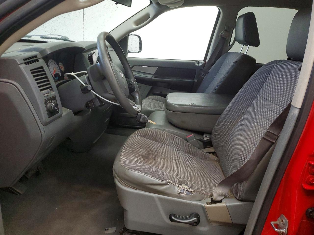 2008 Dodge Ram 1500 St Red vin: 1D7HA18N48S537692