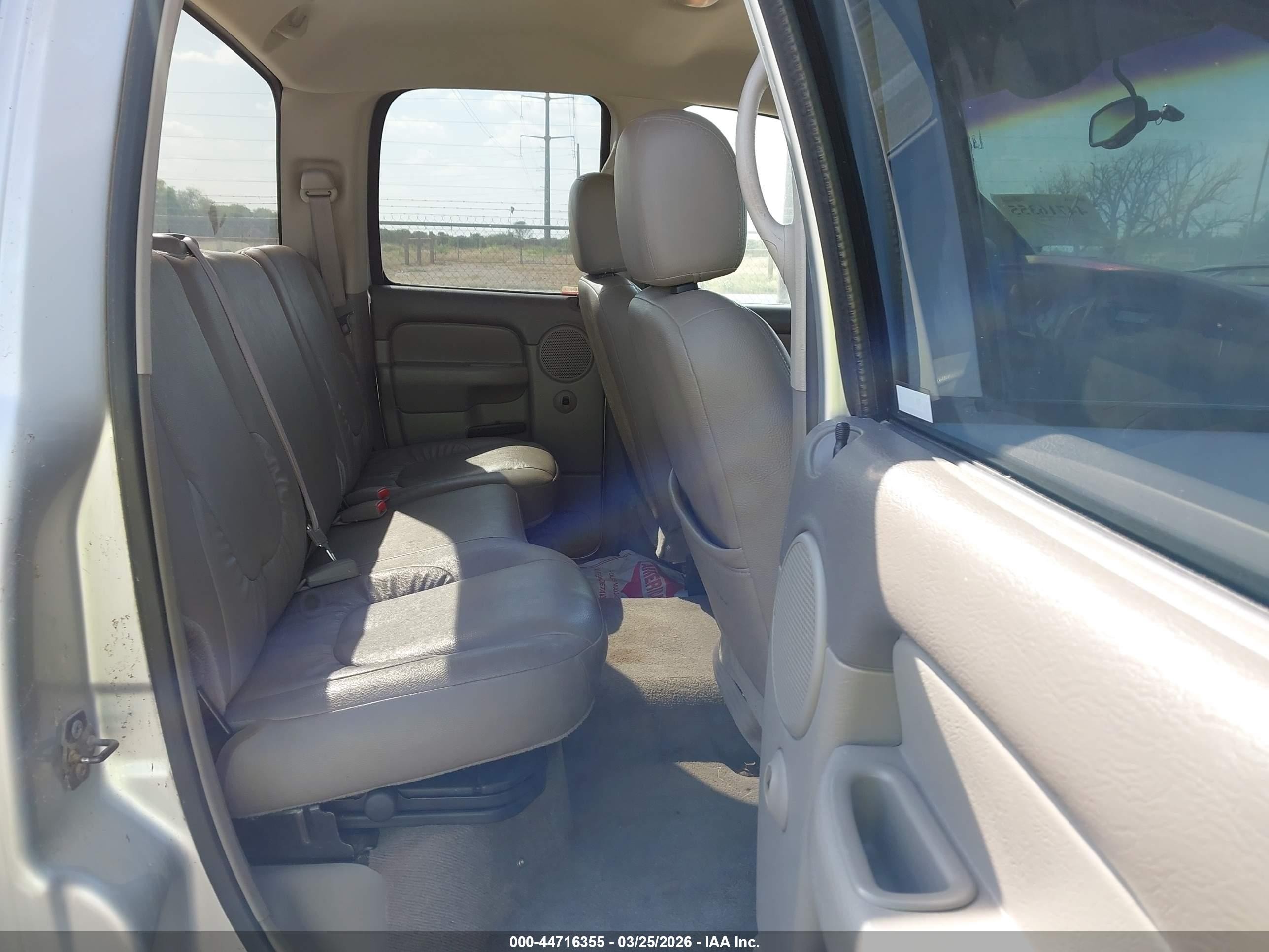 2002 Dodge Ram 1500 St Silver vin: 1D7HA18N52J192895