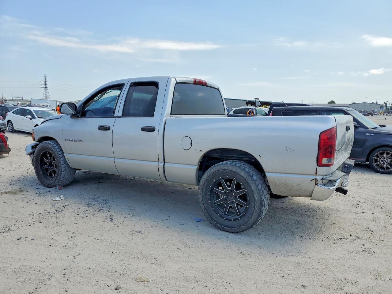 2004 Dodge Ram 1500 St Серебряный vin: 1D7HA18N64S705164