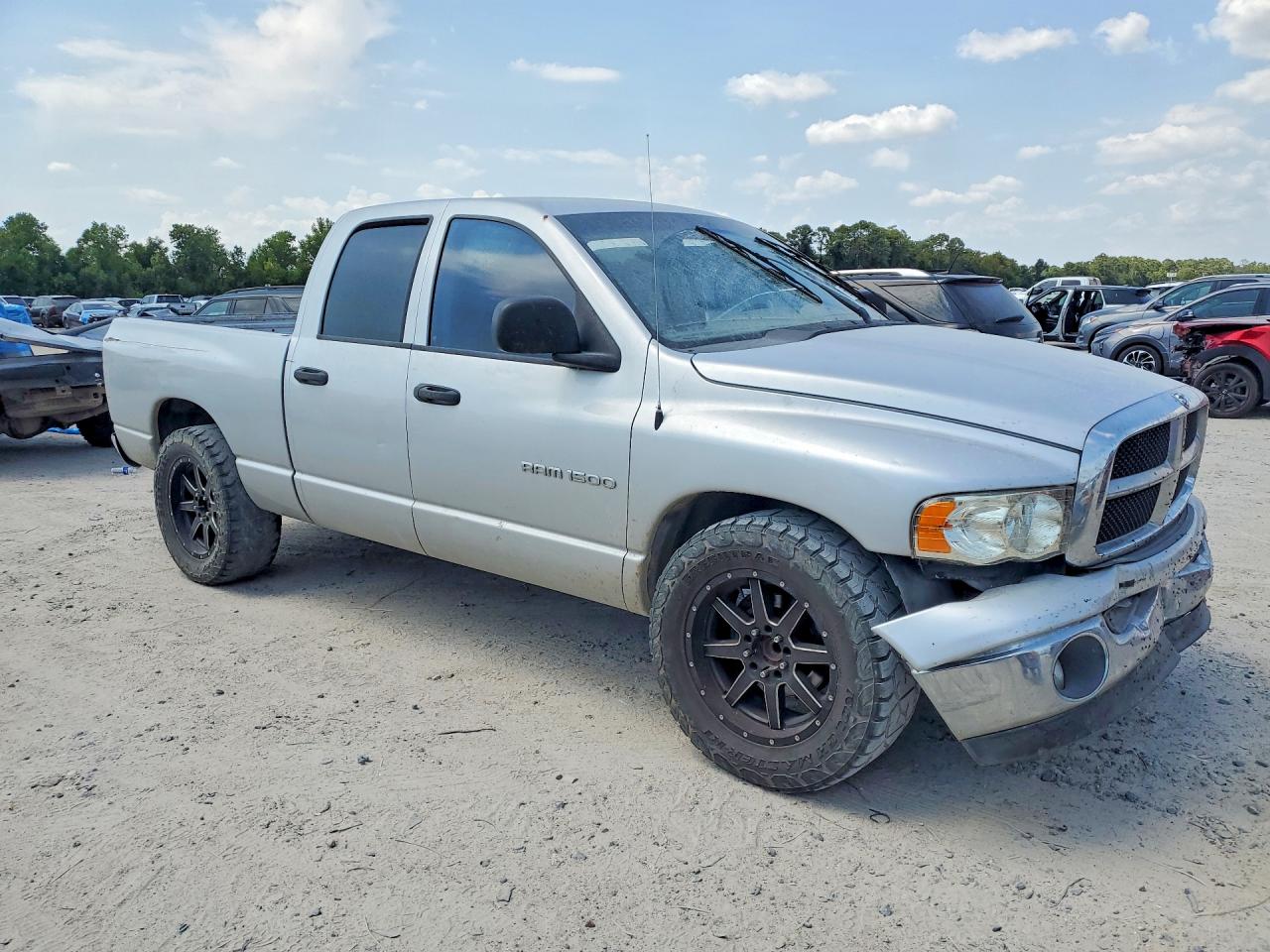2004 Dodge Ram 1500 St Серебряный vin: 1D7HA18N64S705164
