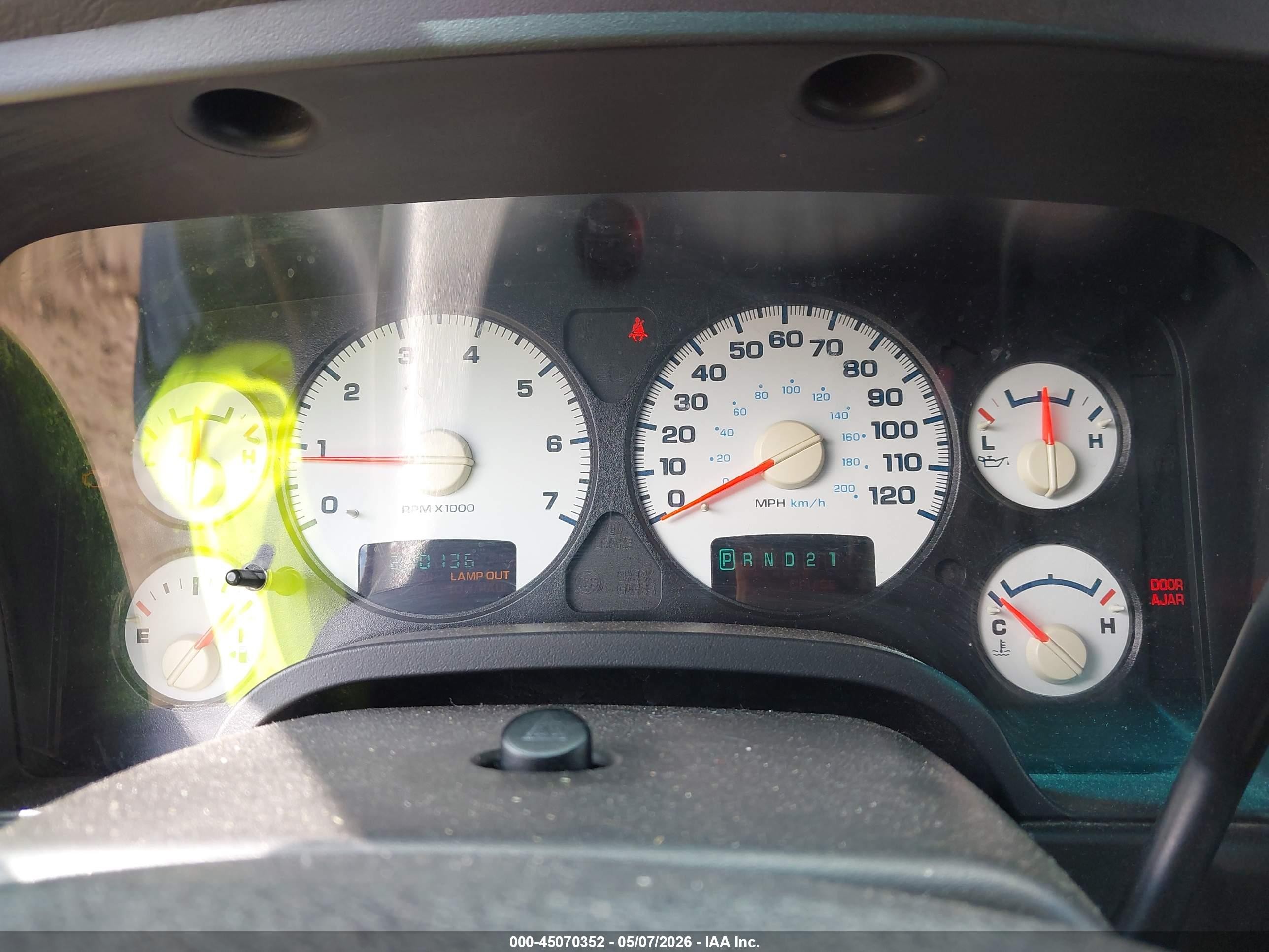 2005 Dodge Ram 1500 Slt/laramie Red vin: 1D7HA18N65S228382
