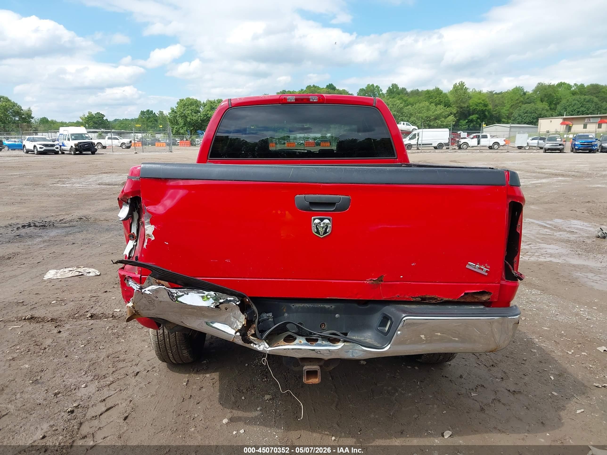 2005 Dodge Ram 1500 Slt/laramie Red vin: 1D7HA18N65S228382