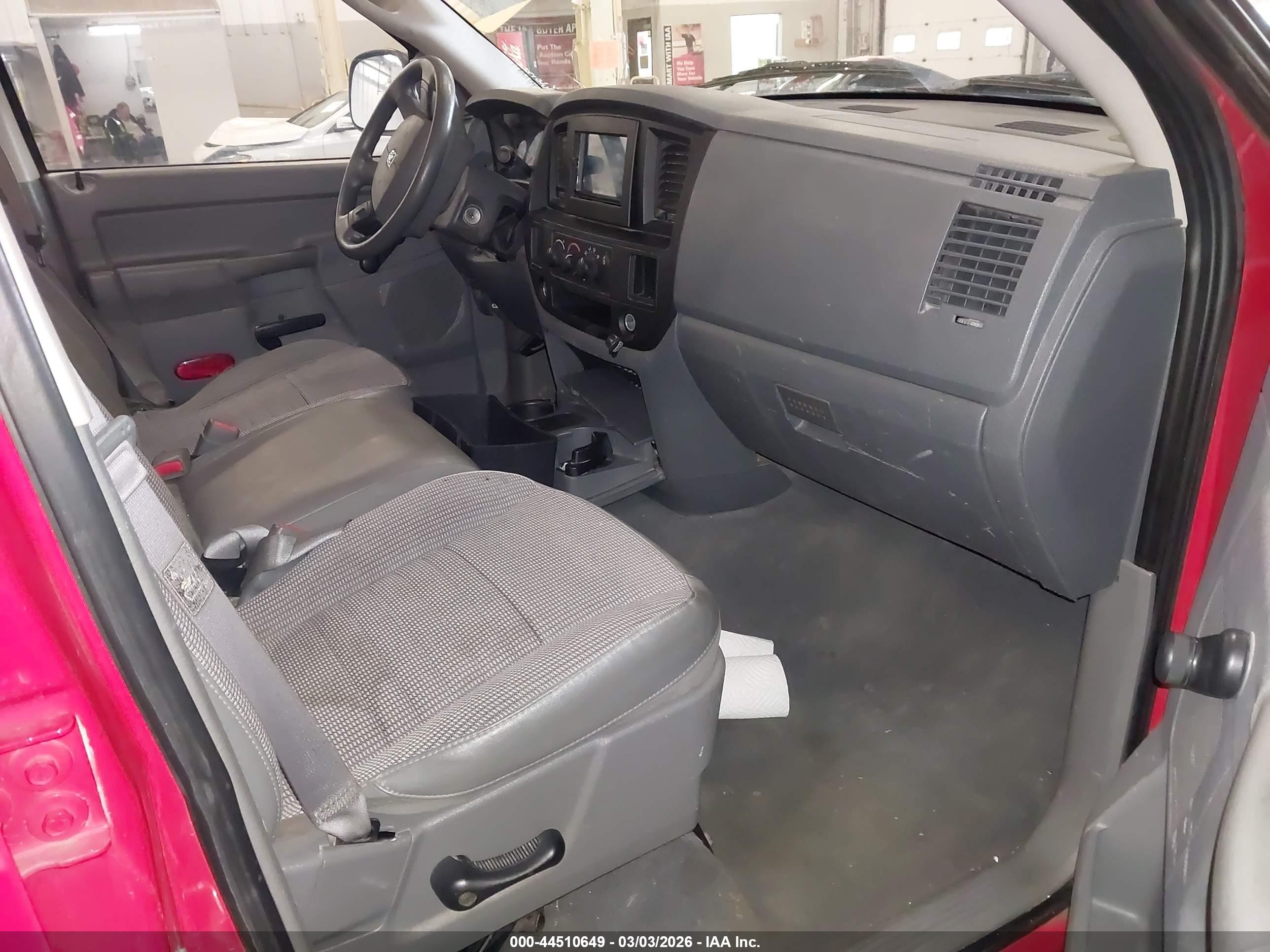 2008 Dodge Ram 1500 St/sxt Red vin: 1D7HA18N68S559273