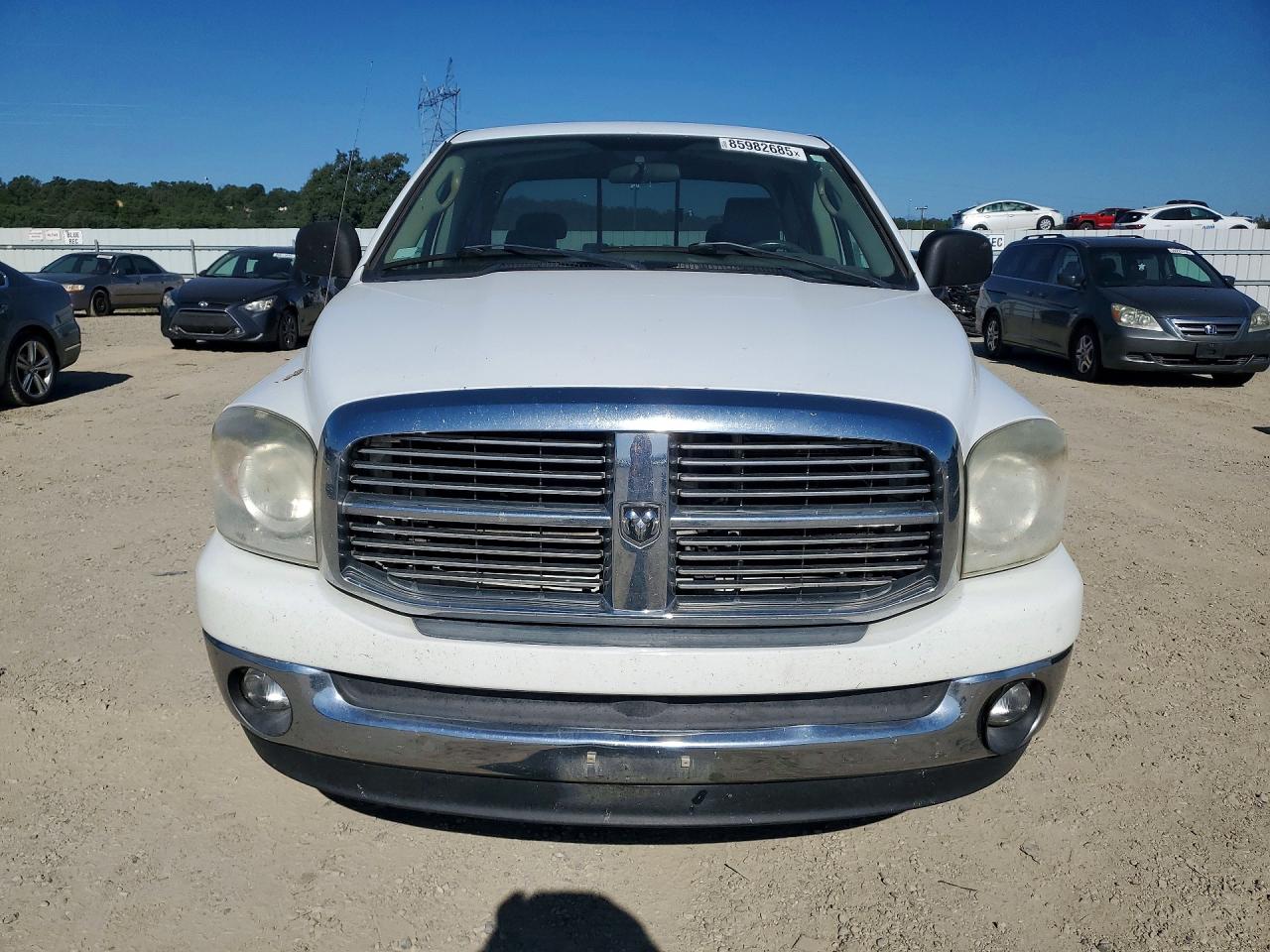 2008 Dodge Ram 1500 St White vin: 1D7HA18N68S568376
