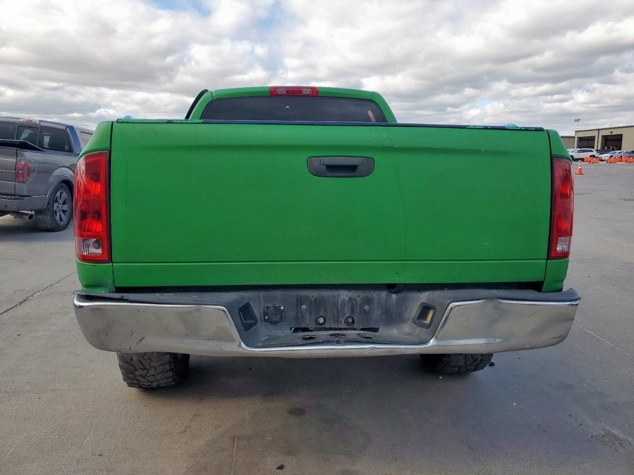 2003 Dodge Ram 1500 St Зеленый vin: 1D7HA18N73S163099