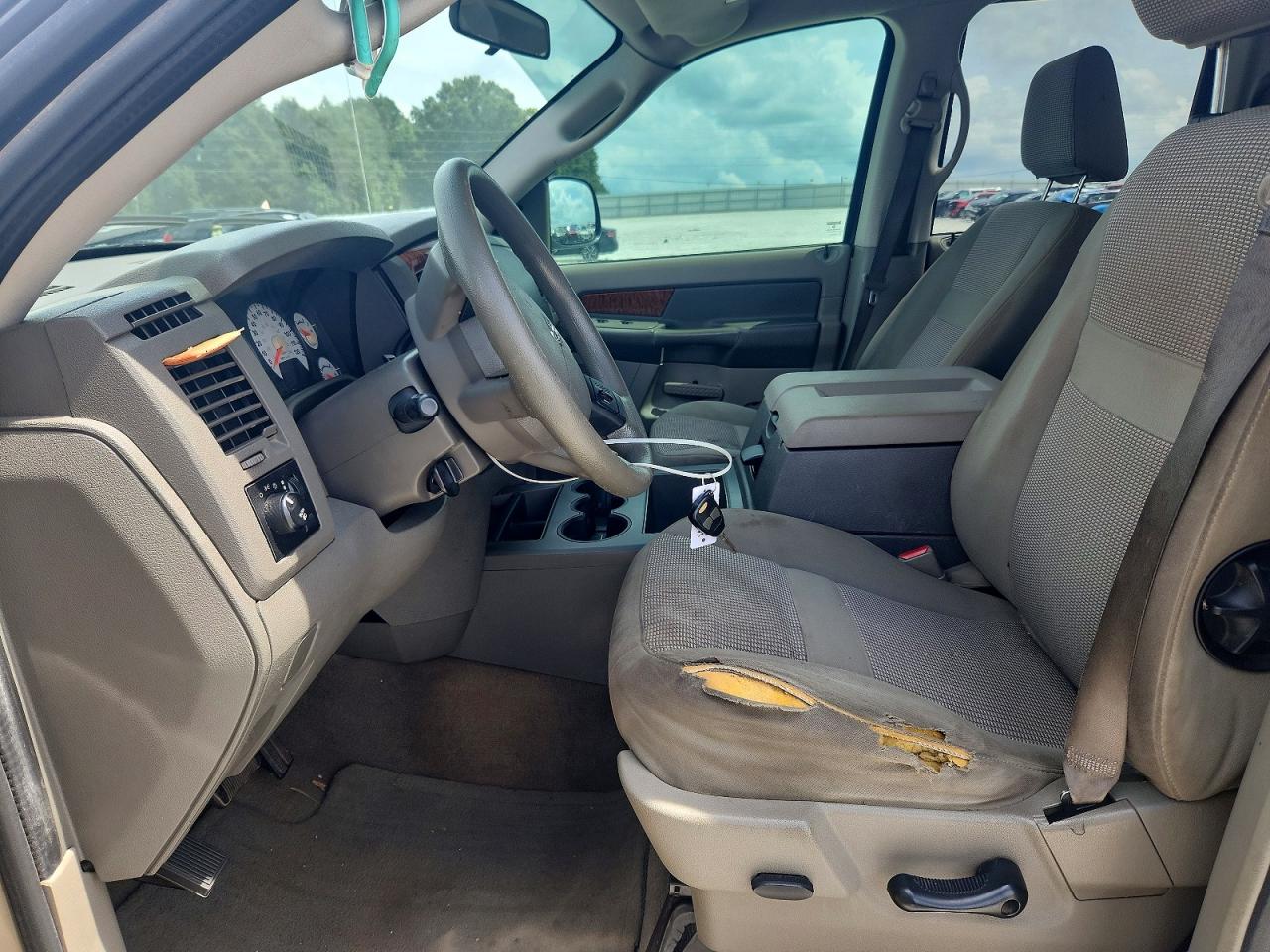 2006 Dodge Ram 1500 St Золотой vin: 1D7HA18N76J152453