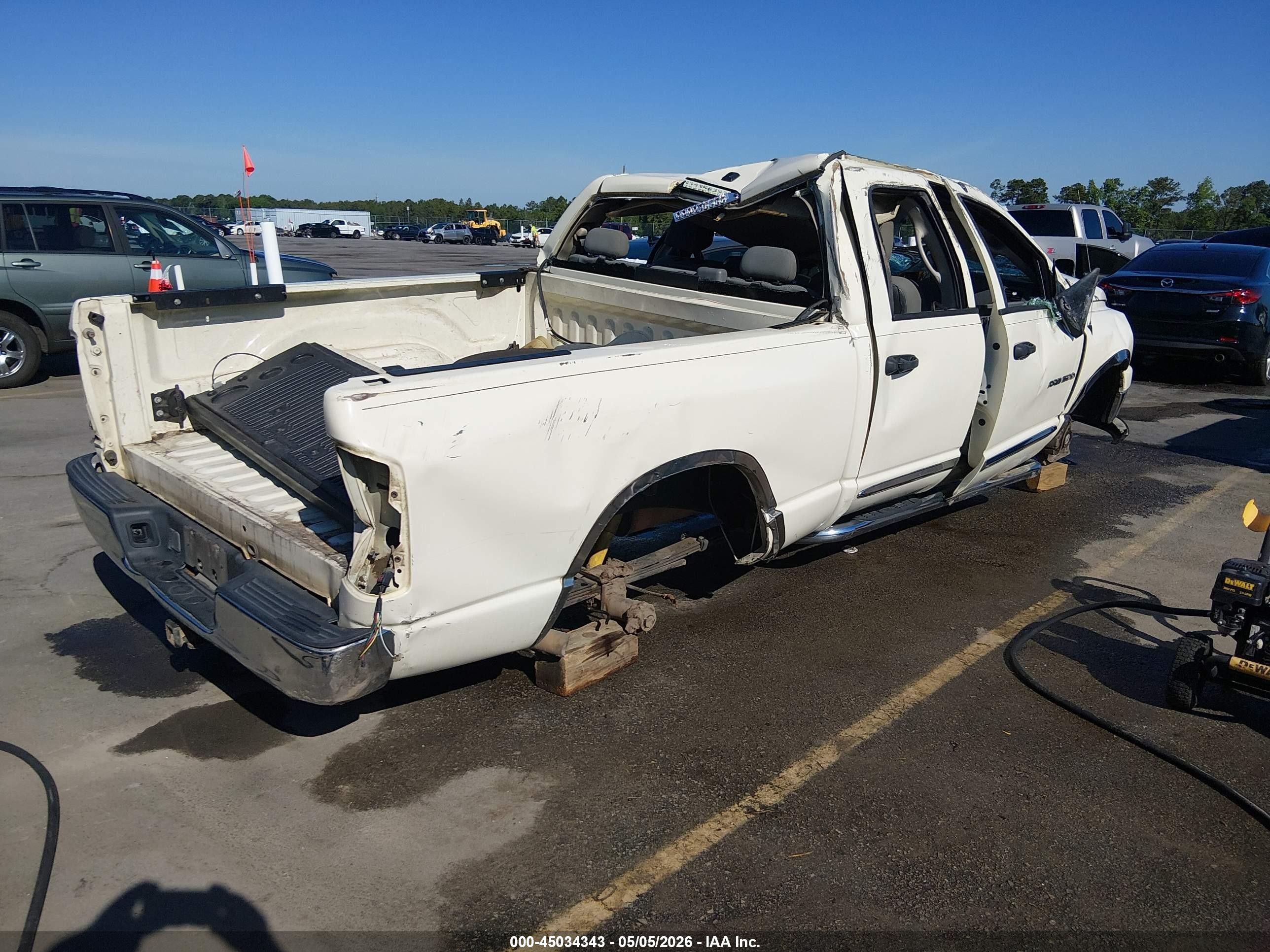 2006 Dodge Ram 1500 Slt White vin: 1D7HA18N76J200632