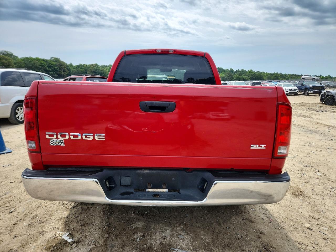 2004 Dodge Ram 1500 St Red vin: 1D7HA18N84S728414