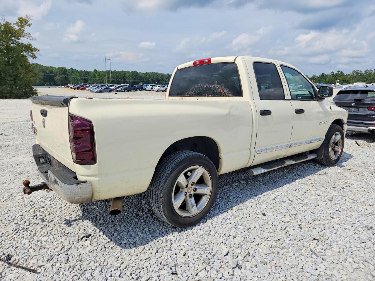 2008 Dodge Ram 1500 St Cream vin: 1D7HA18N88J163271