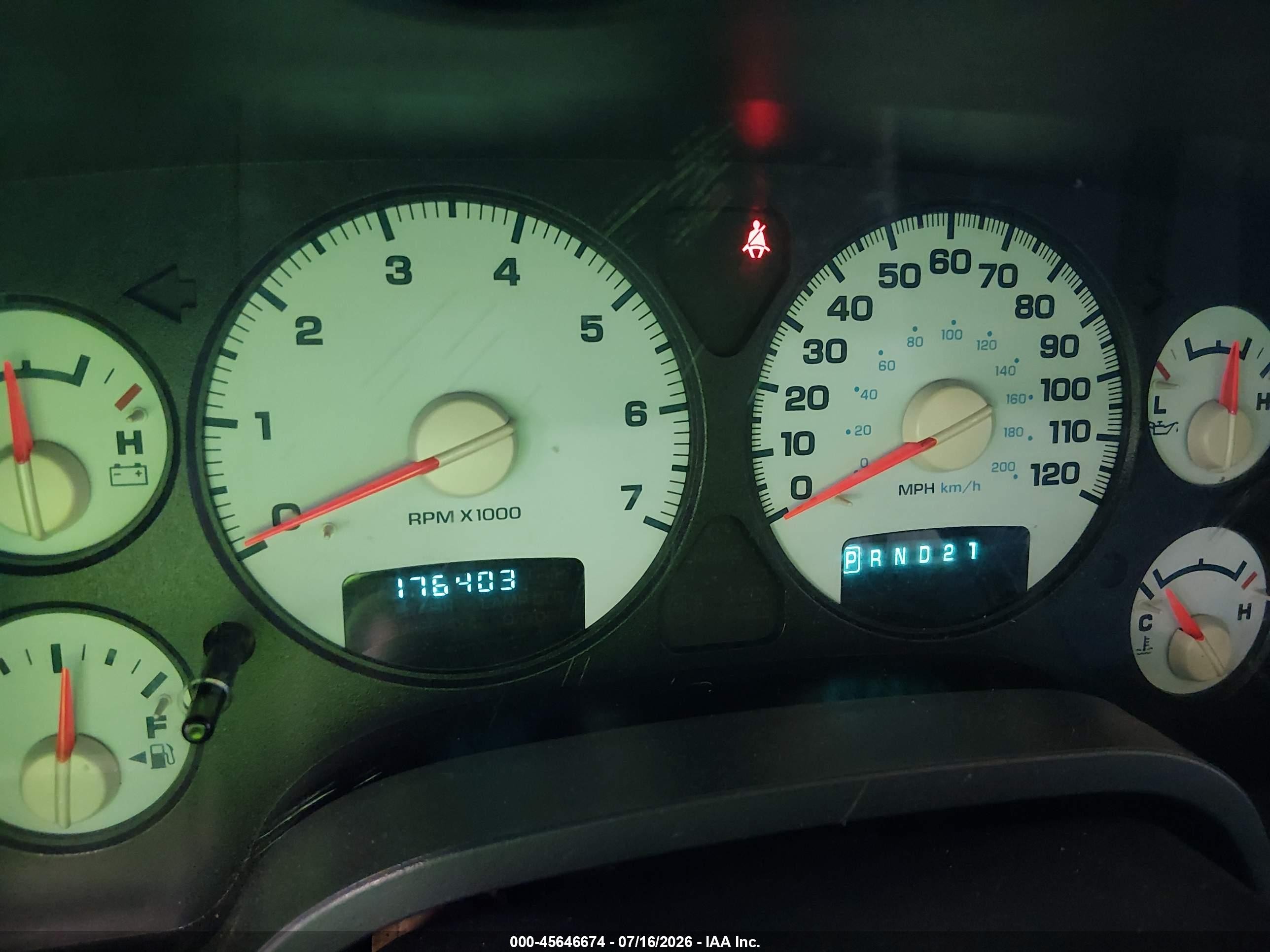 2002 Dodge Ram 1500   Silver vin: 1D7HA18N92J205700