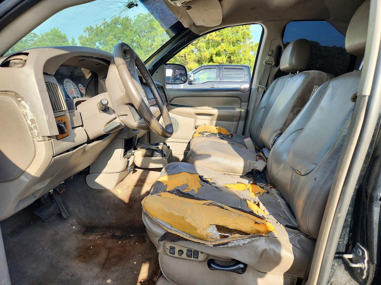 2002 Dodge Ram 1500 Black vin: 1D7HA18N92S683397
