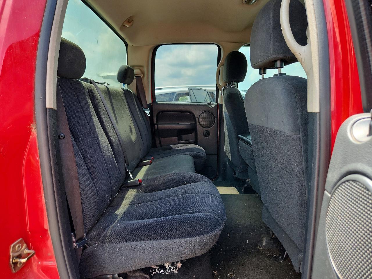 2004 Dodge Ram 1500 St Red vin: 1D7HA18N94J167890