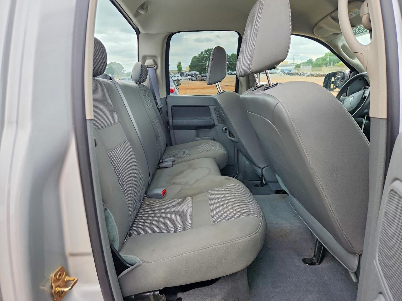 2006 Dodge Ram 1500 St Silver vin: 1D7HA18N96S673488