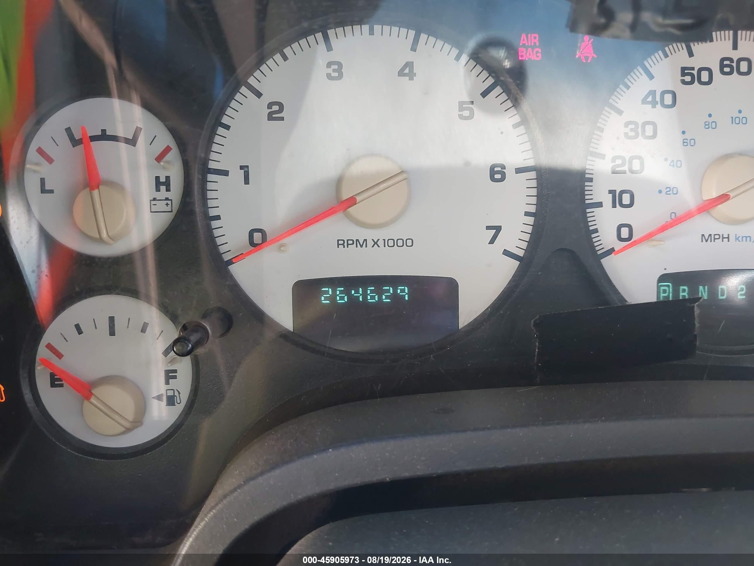 2002 Dodge Ram 1500 St Серый vin: 1D7HA18NX2S608921