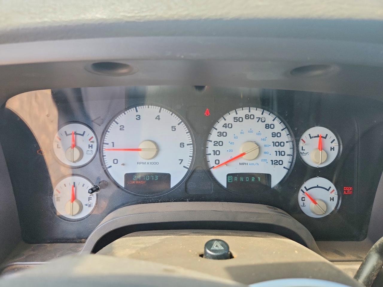 2004 Dodge Ram 1500 St White vin: 1D7HA18NX4S611983