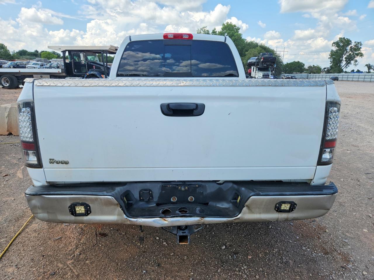 2004 Dodge Ram 1500 St White vin: 1D7HA18NX4S611983