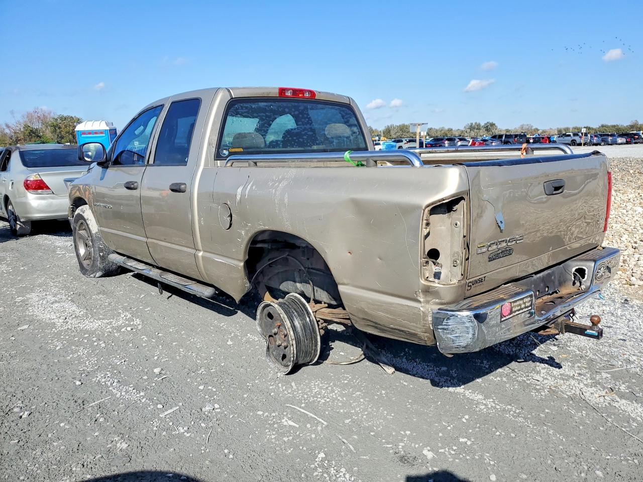 2004 Dodge Ram 1500 St Gold vin: 1D7HA18NX4S672976