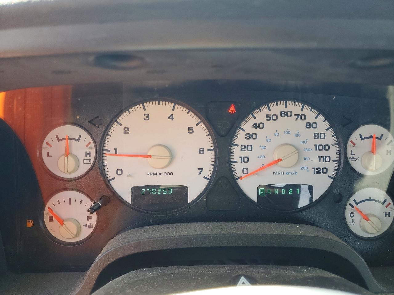 2004 Dodge Ram 1500 St Белый vin: 1D7HA18NX4S784953