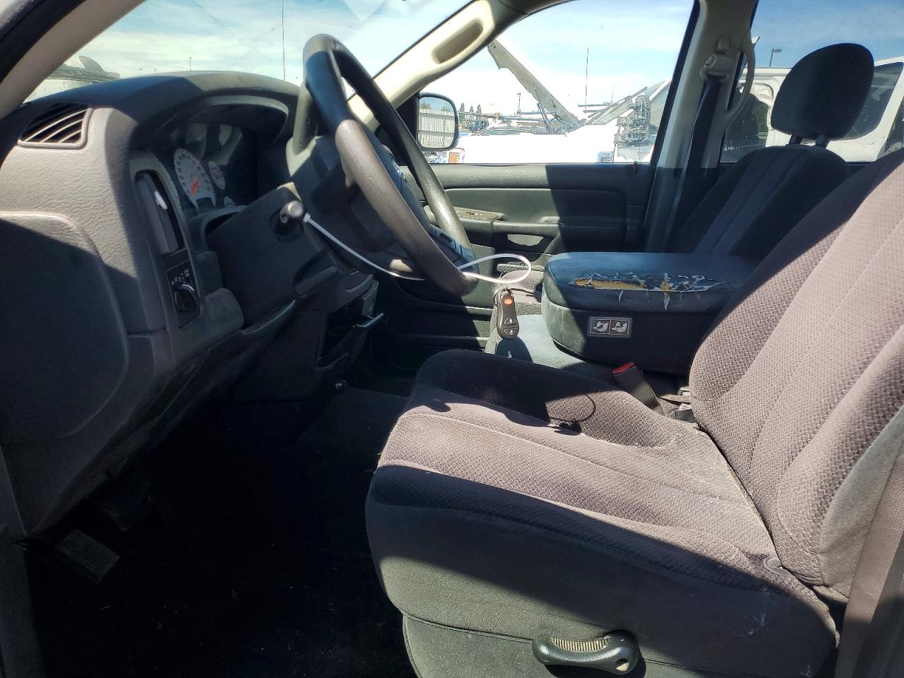 2004 Dodge Ram 1500 St Белый vin: 1D7HA18NX4S784953