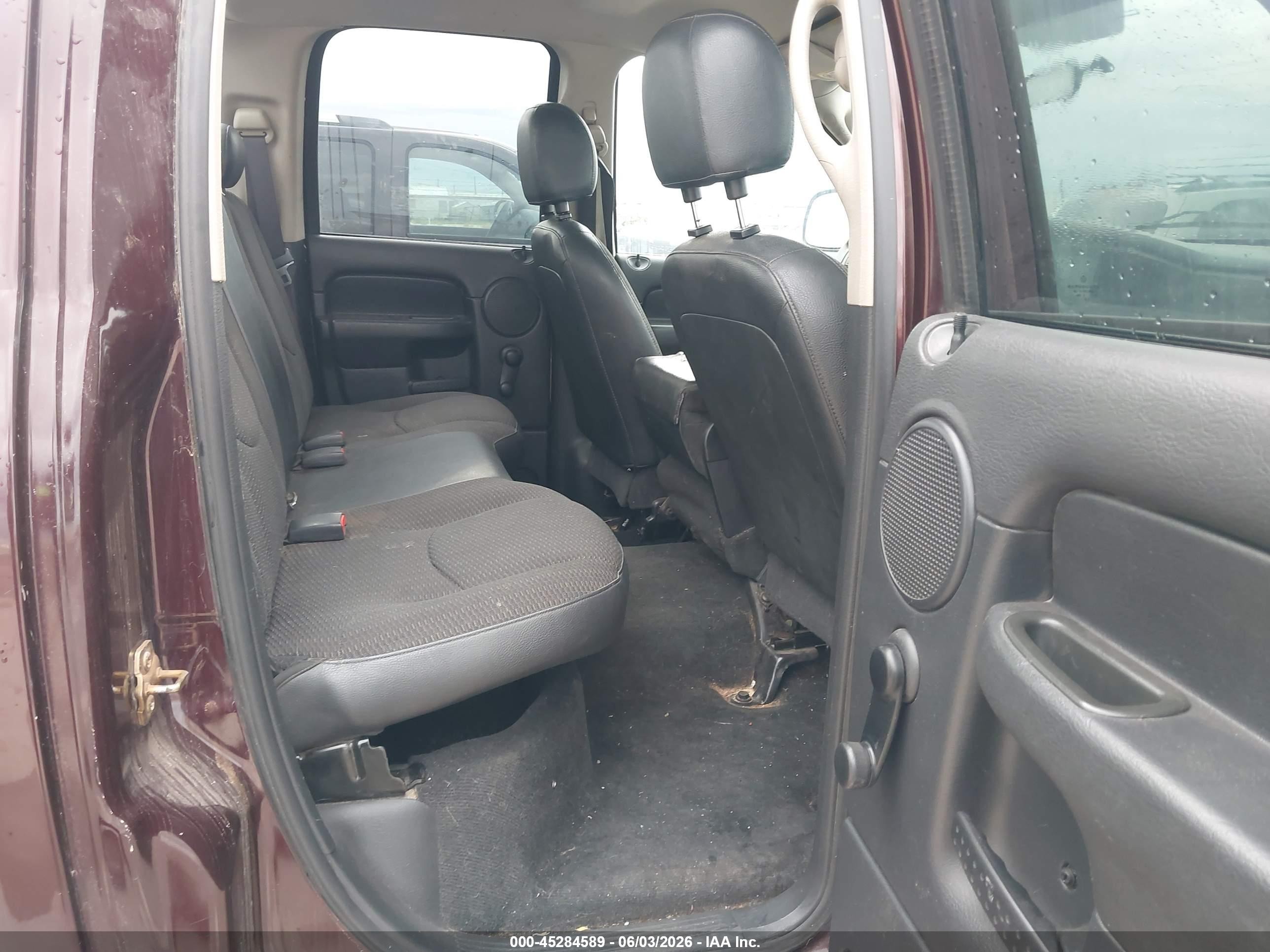 2005 Dodge Ram 1500 St Burgundy vin: 1D7HA18NX5S234170