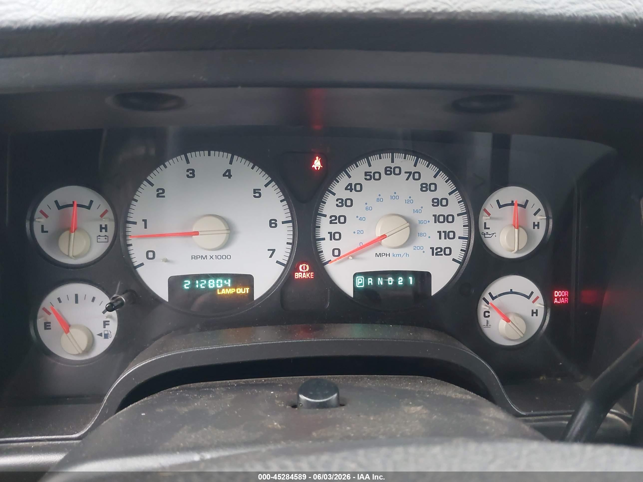 2005 Dodge Ram 1500 St Burgundy vin: 1D7HA18NX5S234170