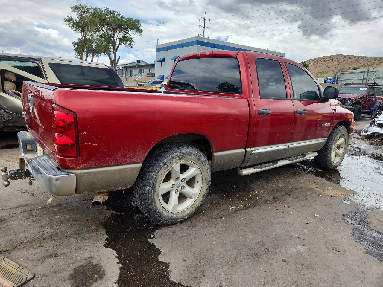 2008 Dodge Ram 1500 St Red vin: 1D7HA18NX8J126755