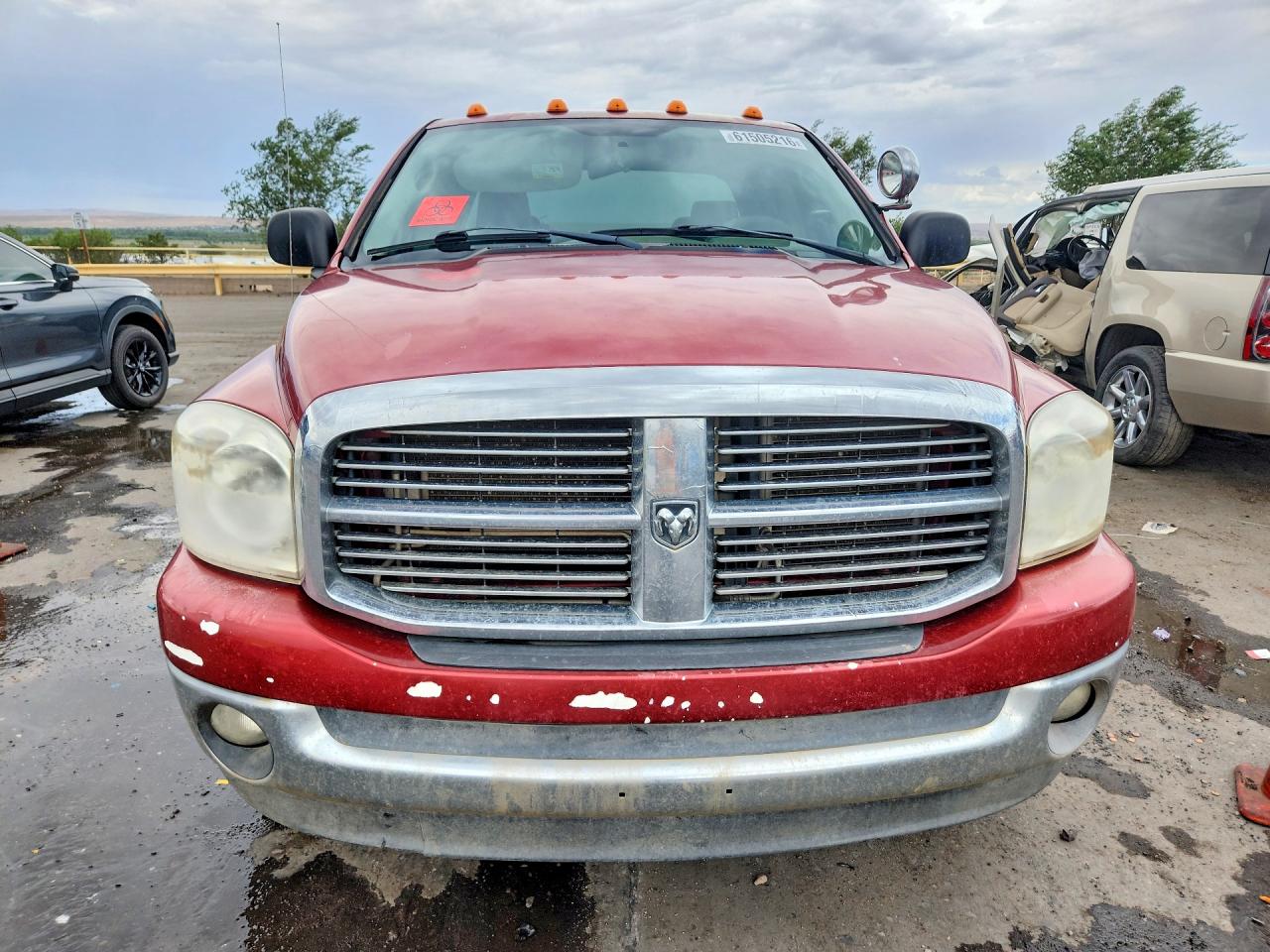 2008 Dodge Ram 1500 St Red vin: 1D7HA18NX8J126755