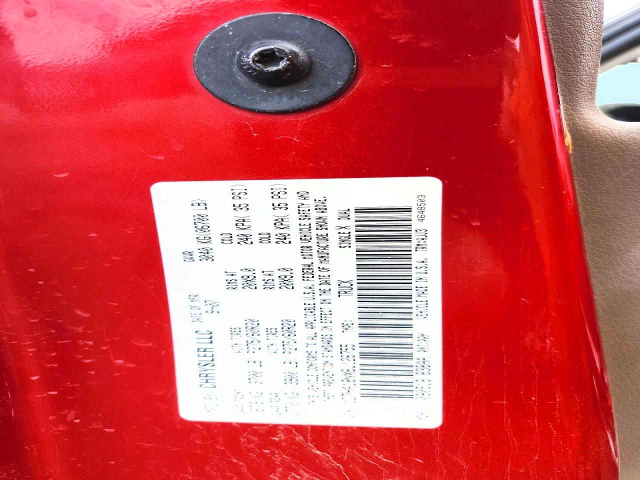 2008 Dodge Ram 1500 St Red vin: 1D7HA18NX8J126755
