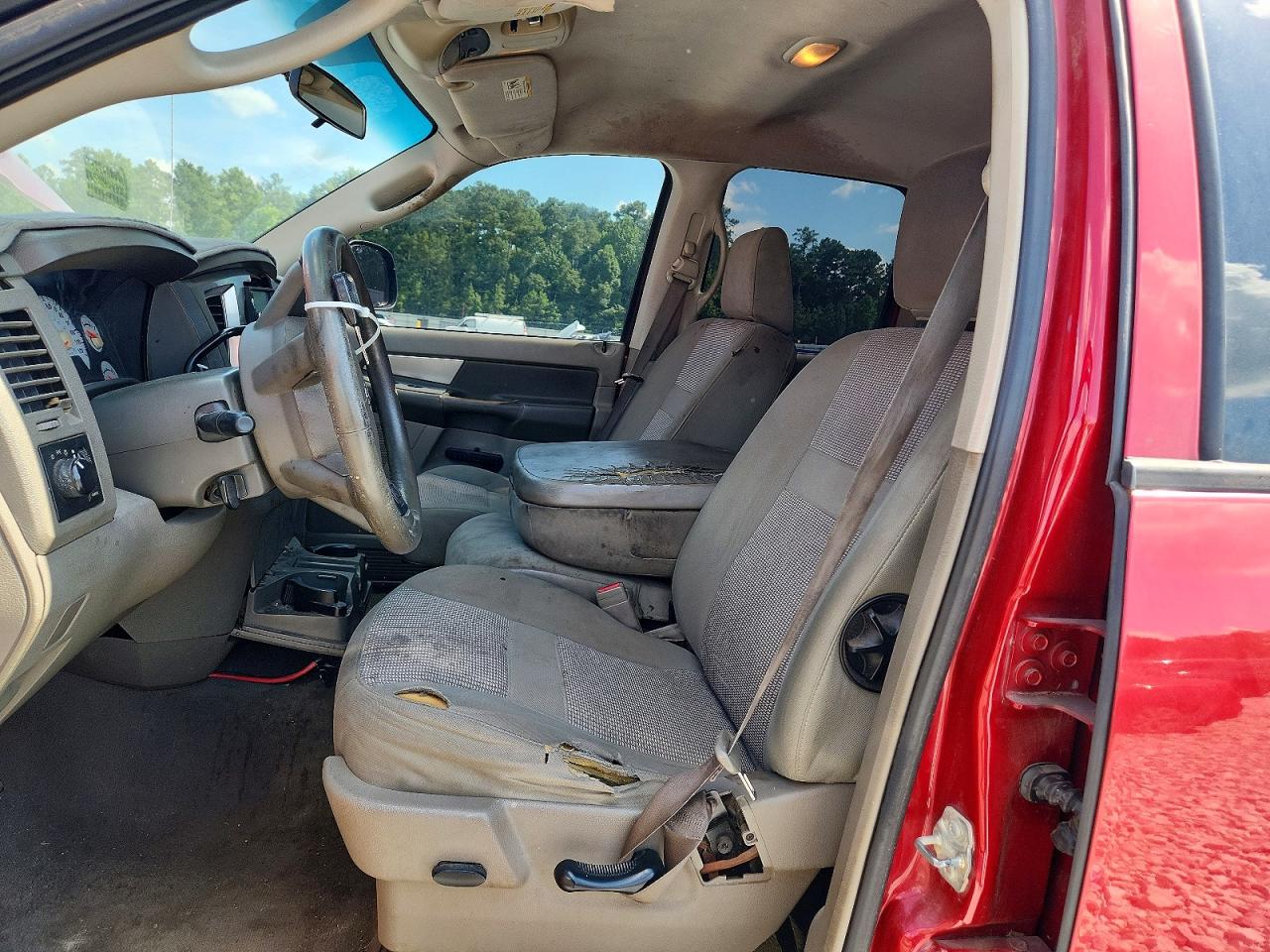 2007 Dodge Ram 1500 St Red vin: 1D7HA18P07J635124