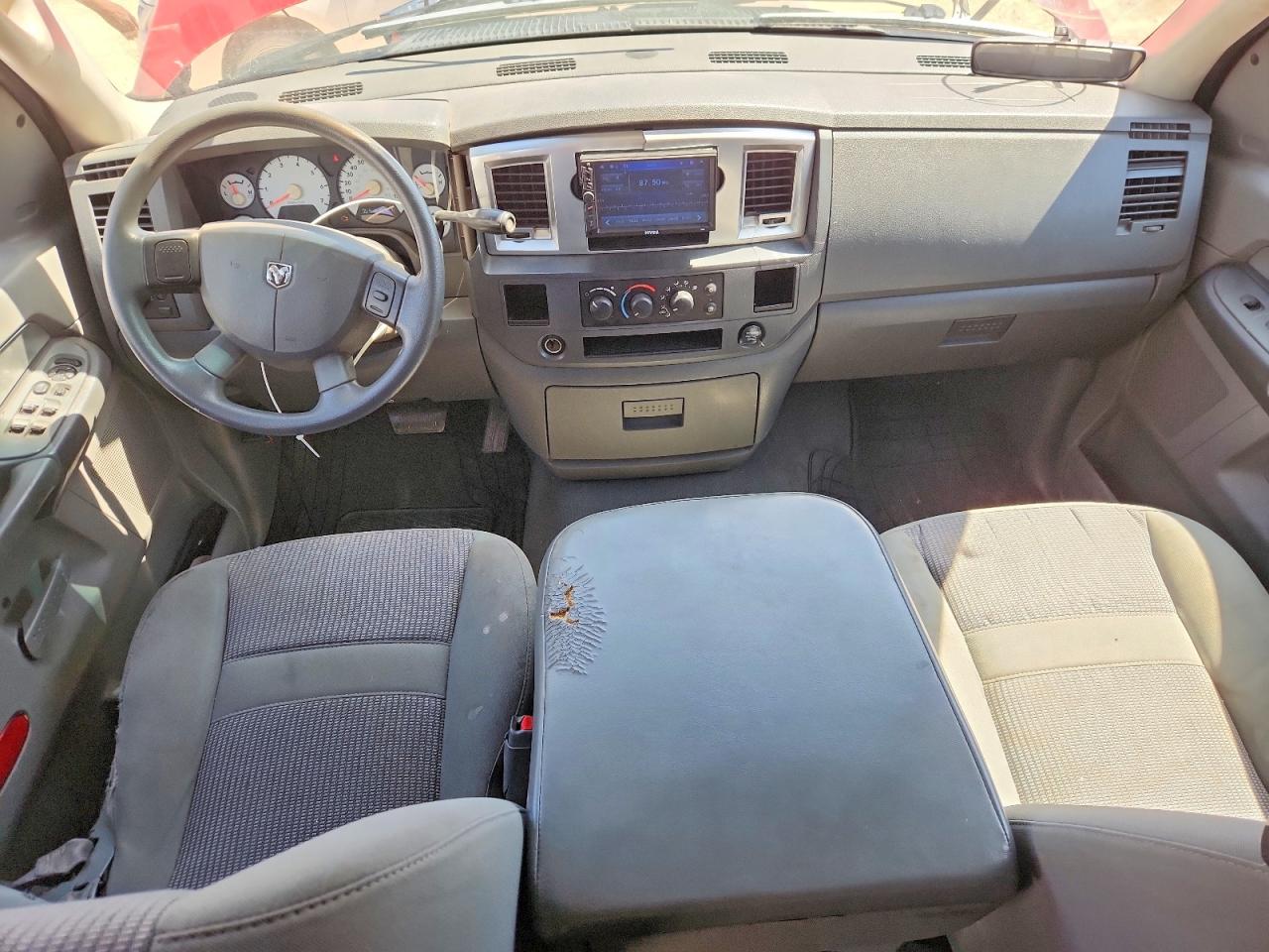 2007 Dodge Ram 1500 St Red vin: 1D7HA18P17S122166