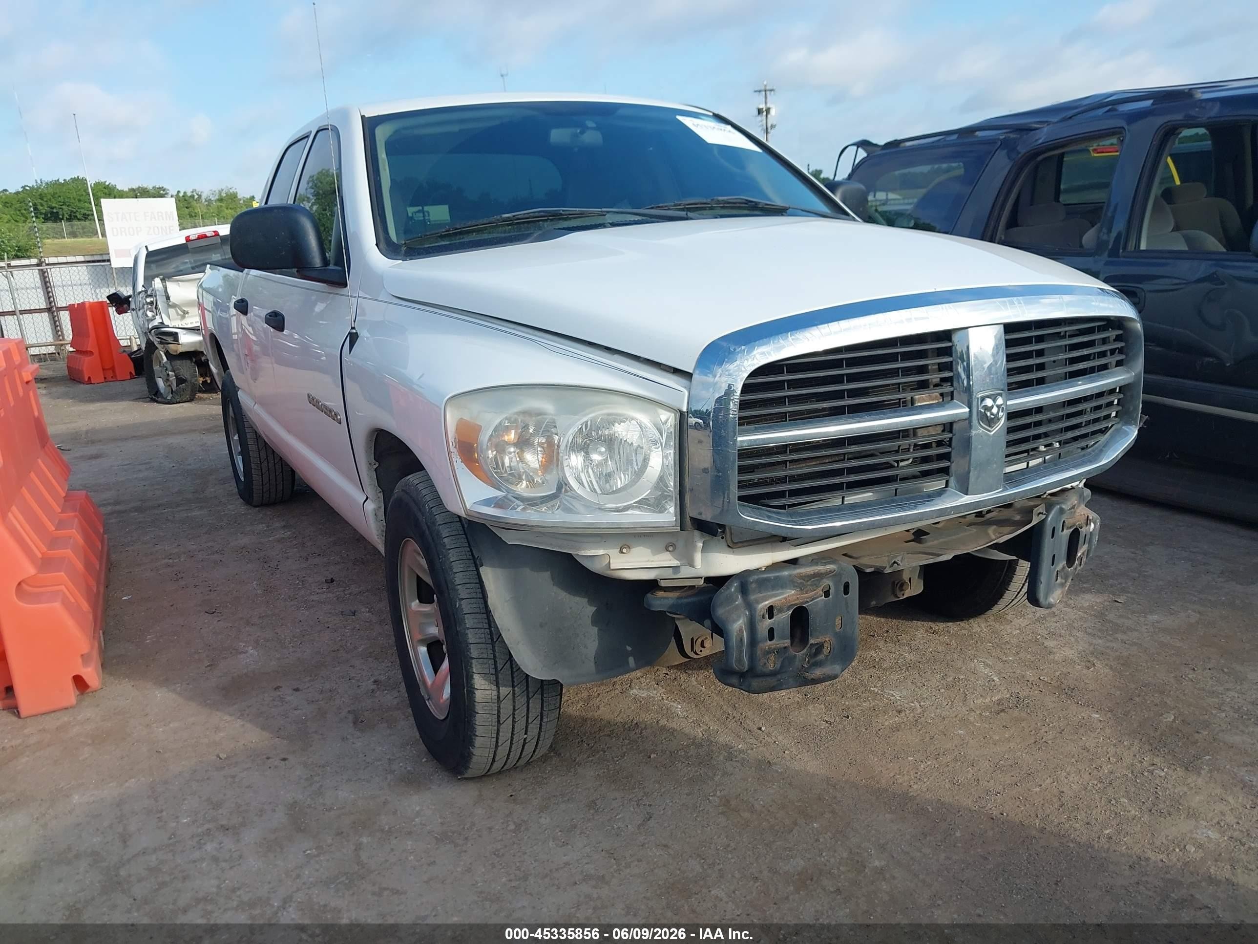2007 Dodge Ram 1500 St White vin: 1D7HA18P27S251193