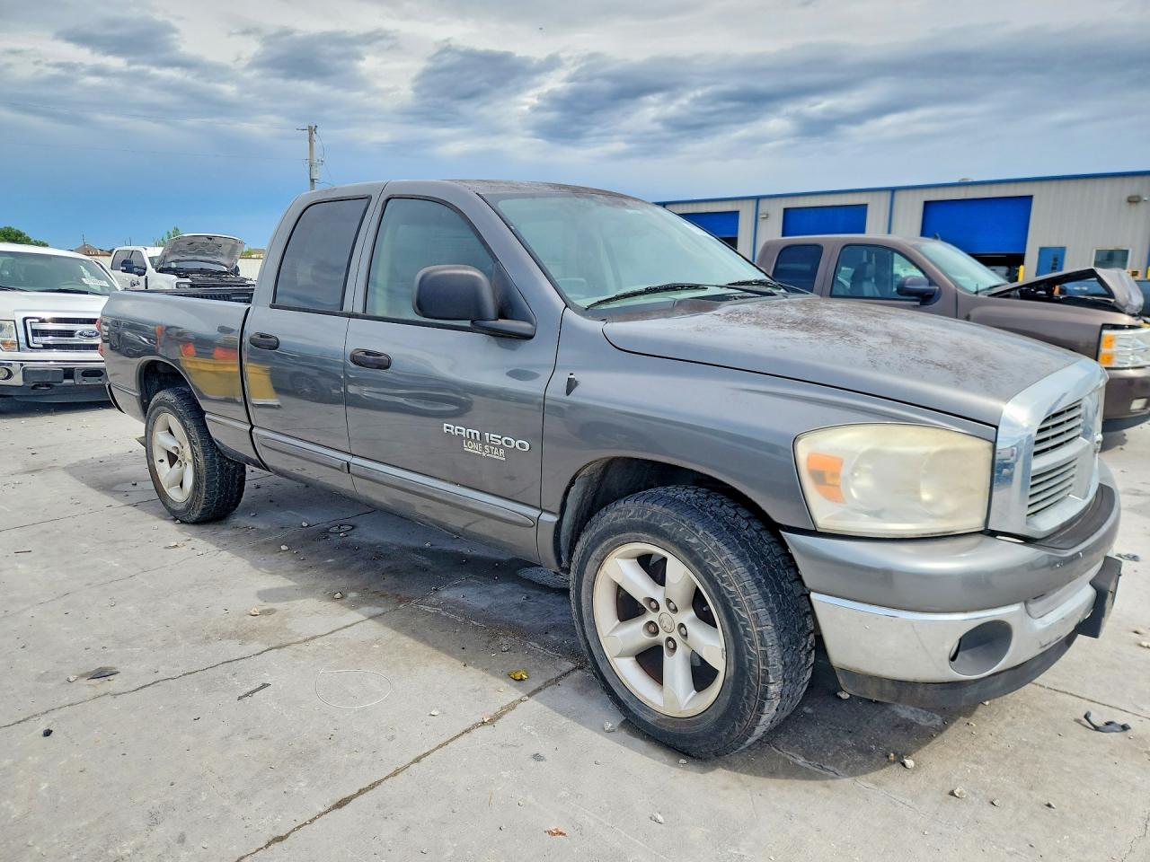 2007 Dodge Ram 1500 St Серый vin: 1D7HA18P47S181602