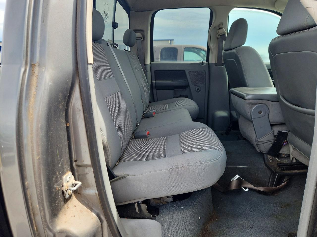 2007 Dodge Ram 1500 St Серый vin: 1D7HA18P47S181602
