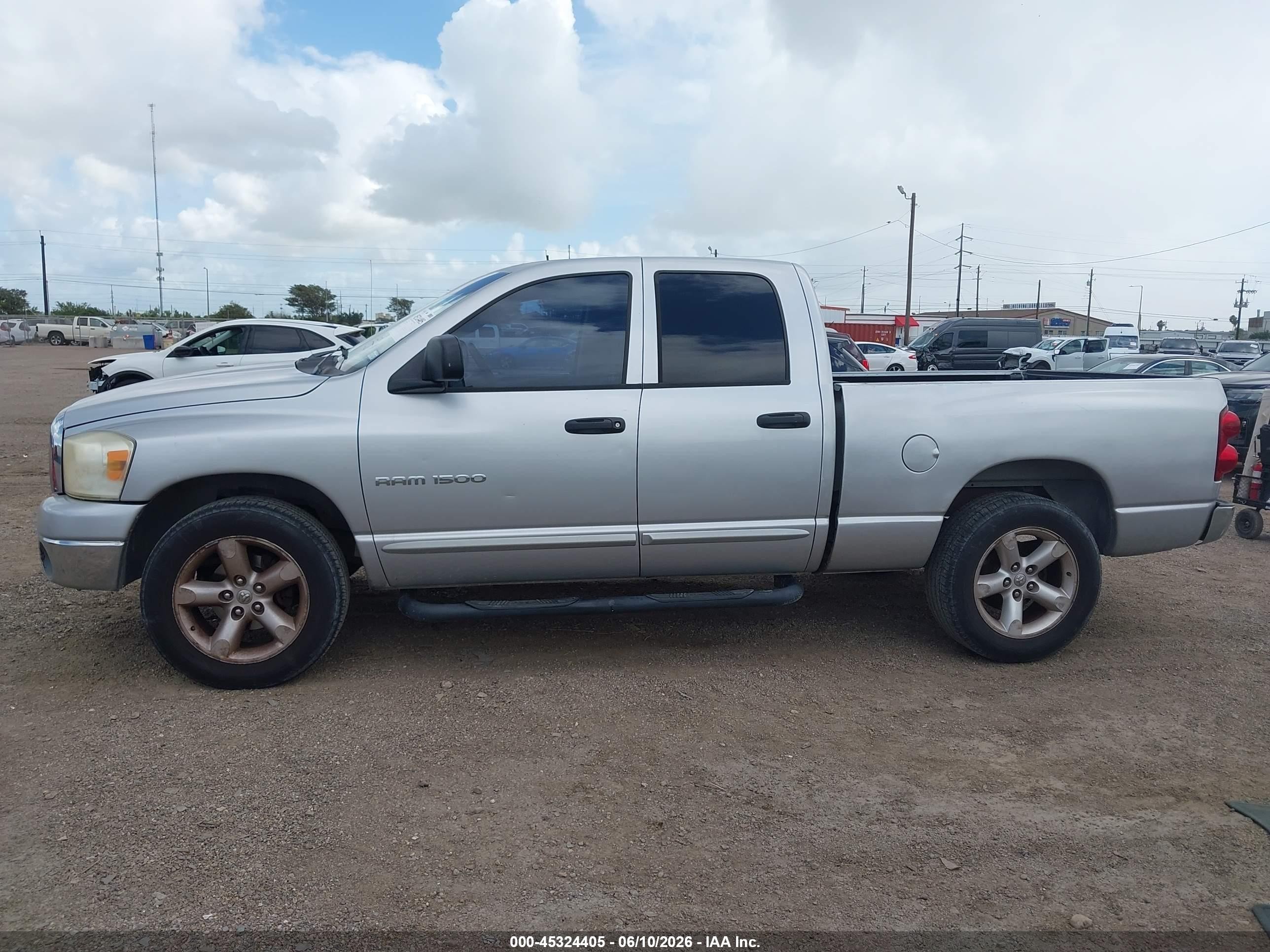2007 Dodge Ram 1500 Slt Silver vin: 1D7HA18P57J502746