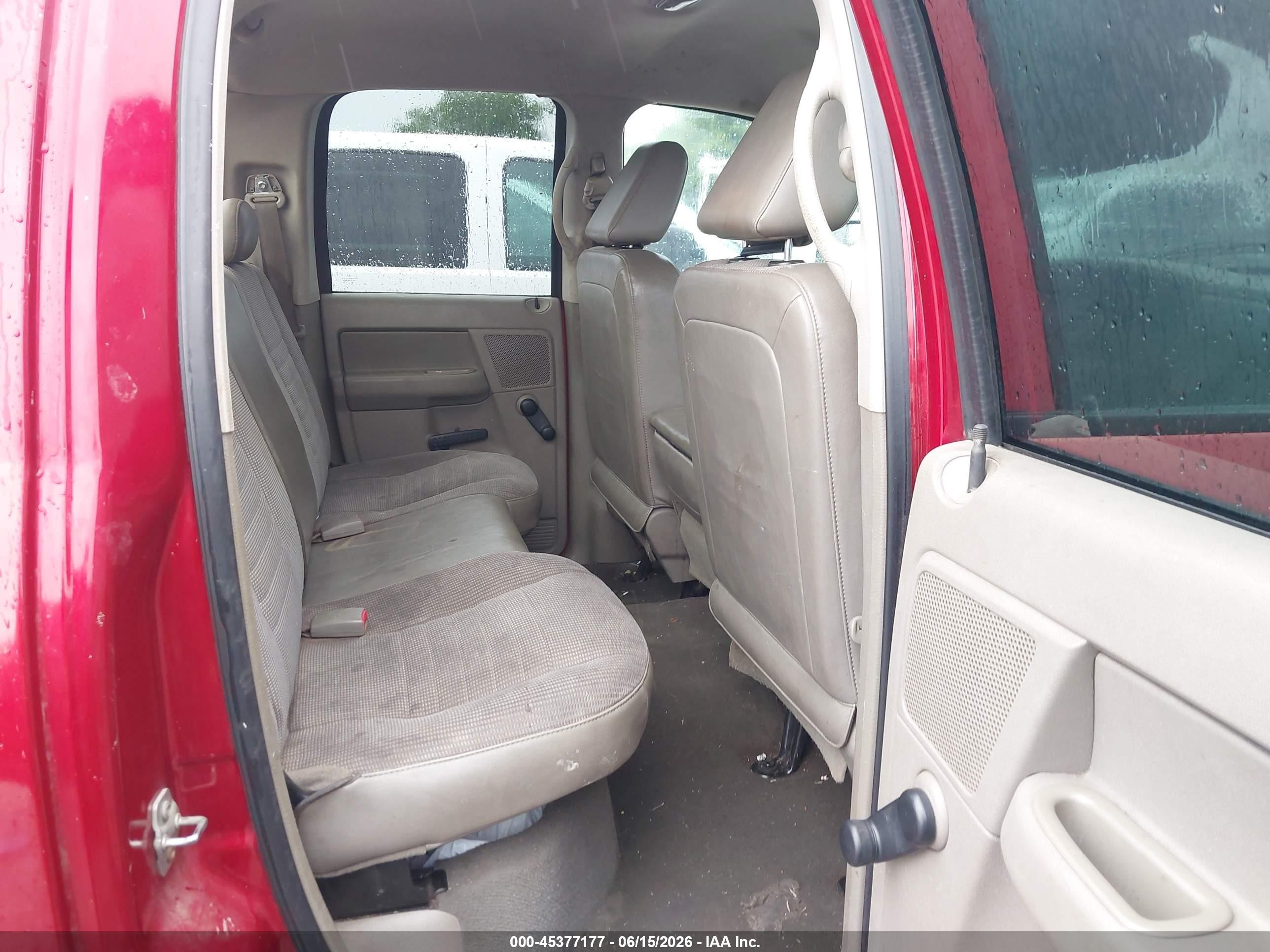 2007 Dodge Ram 1500 St Red vin: 1D7HA18P57S232833