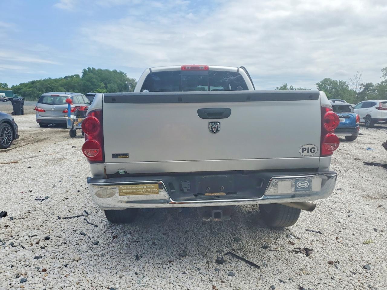 2007 Dodge Ram 1500 St Silver vin: 1D7HA18P57S236025