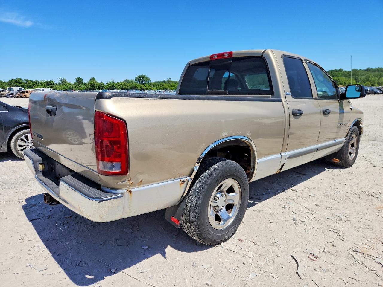 2002 Dodge Ram 1500 Tan vin: 1D7HA18Z62S556870