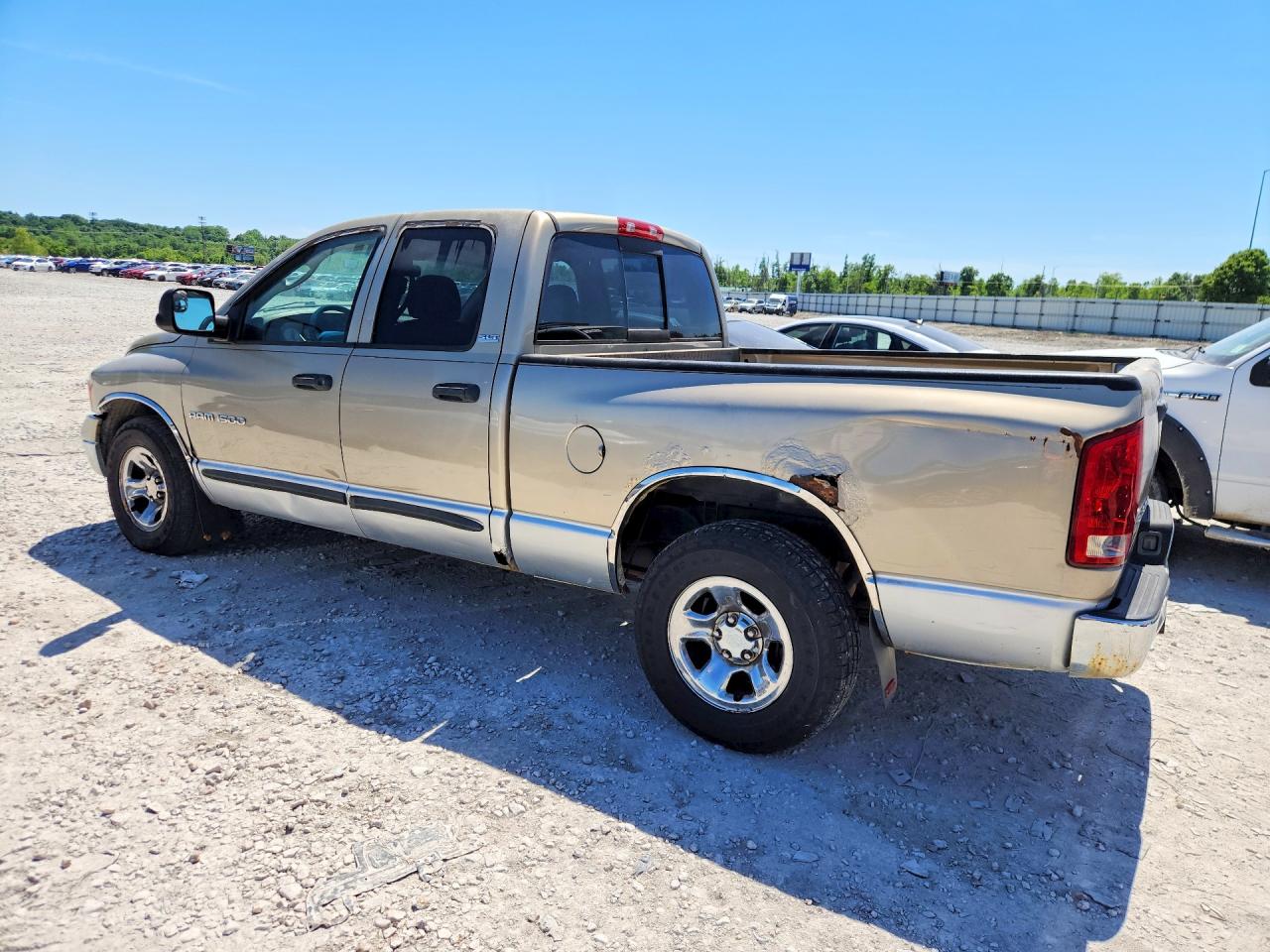 2002 Dodge Ram 1500 Tan vin: 1D7HA18Z62S556870