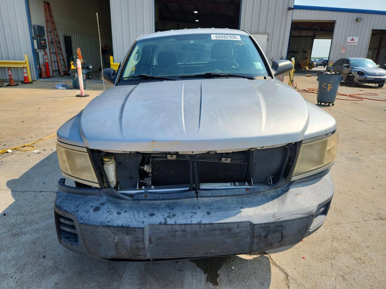2008 Dodge Dakota St Silver vin: 1D7HE22K08S582895