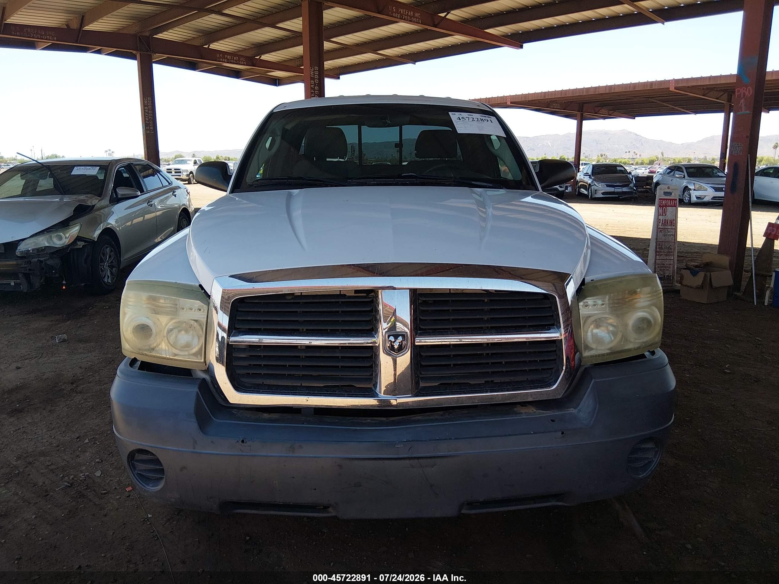 2005 Dodge Dakota St White vin: 1D7HE22K15S157634