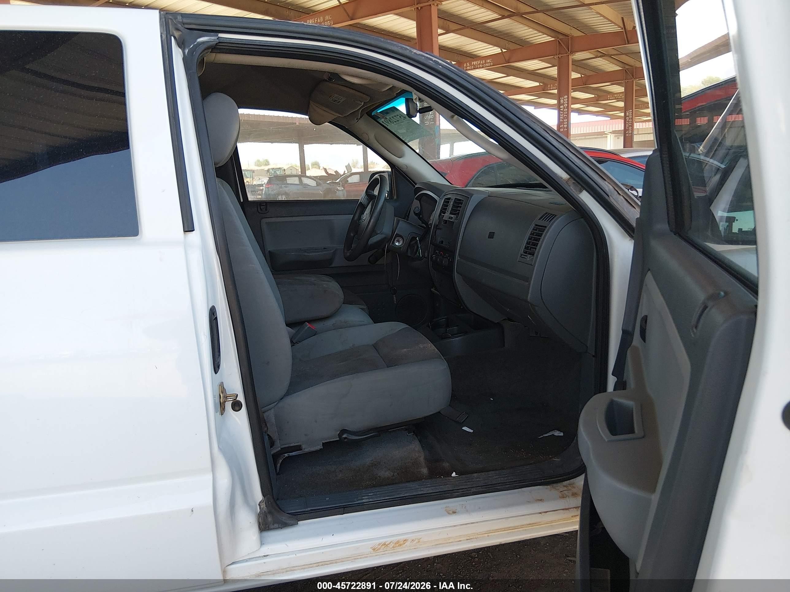 2005 Dodge Dakota St White vin: 1D7HE22K15S157634