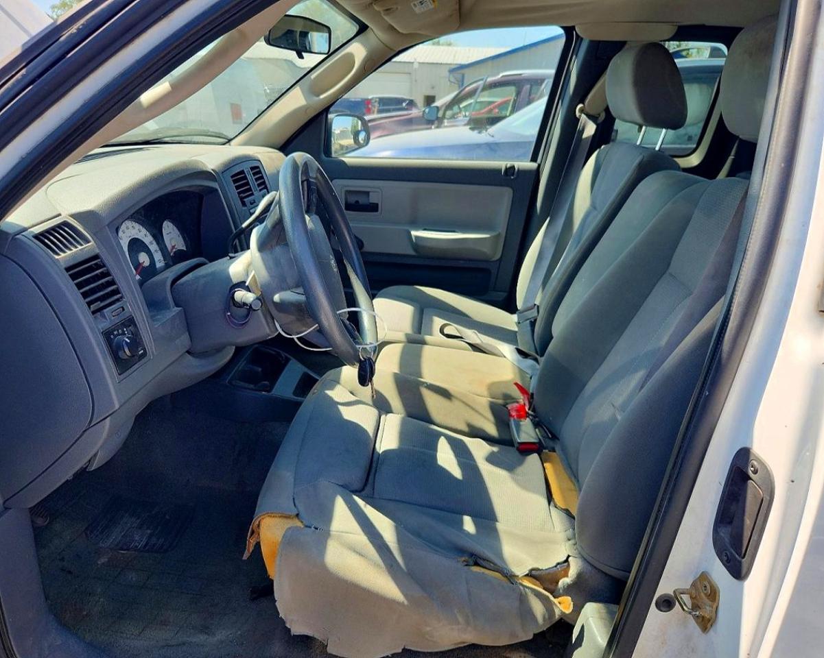 2006 Dodge Dakota St White vin: 1D7HE22K26S689590
