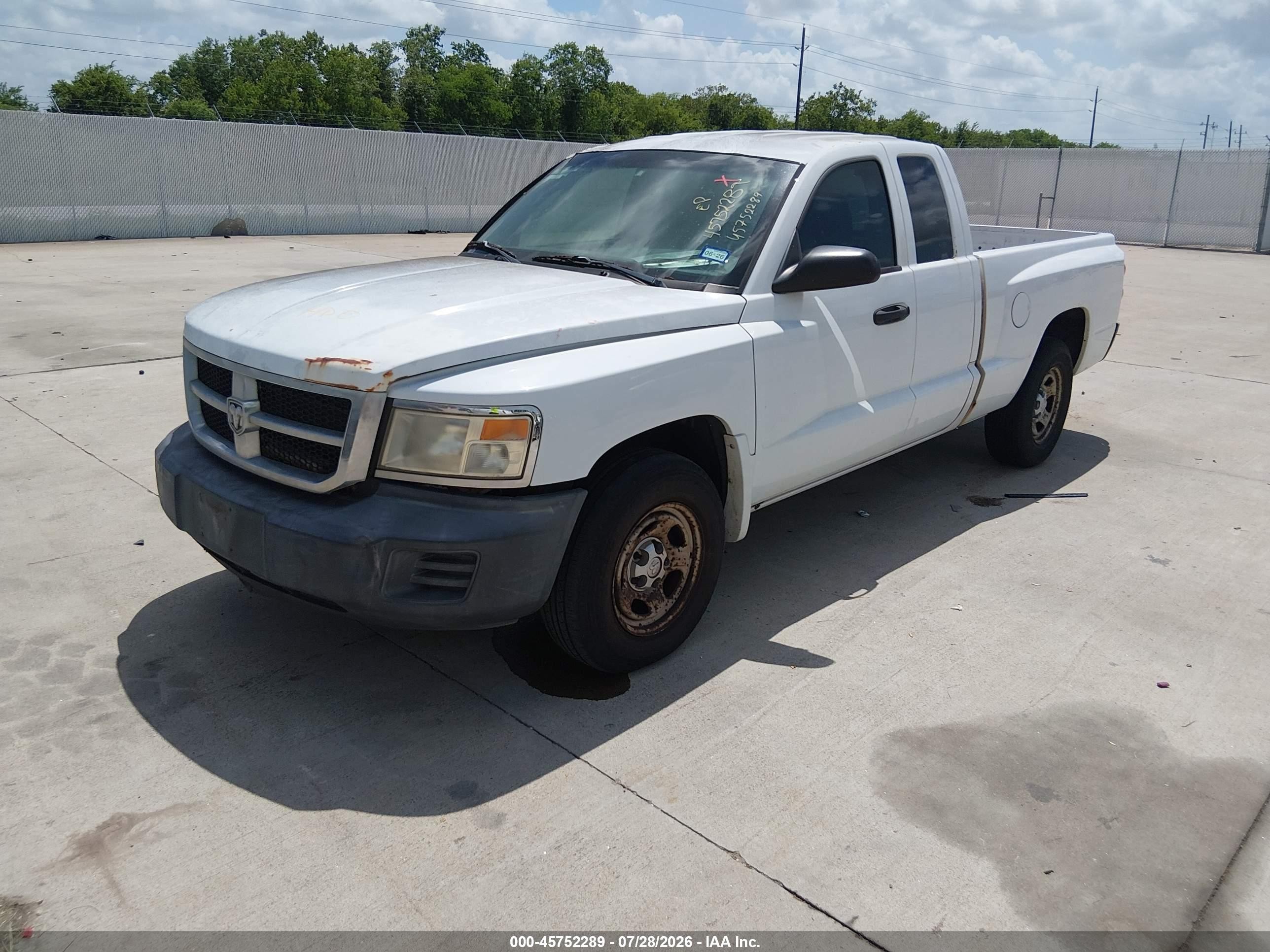 2008 Dodge Dakota St White vin: 1D7HE22K28S598077