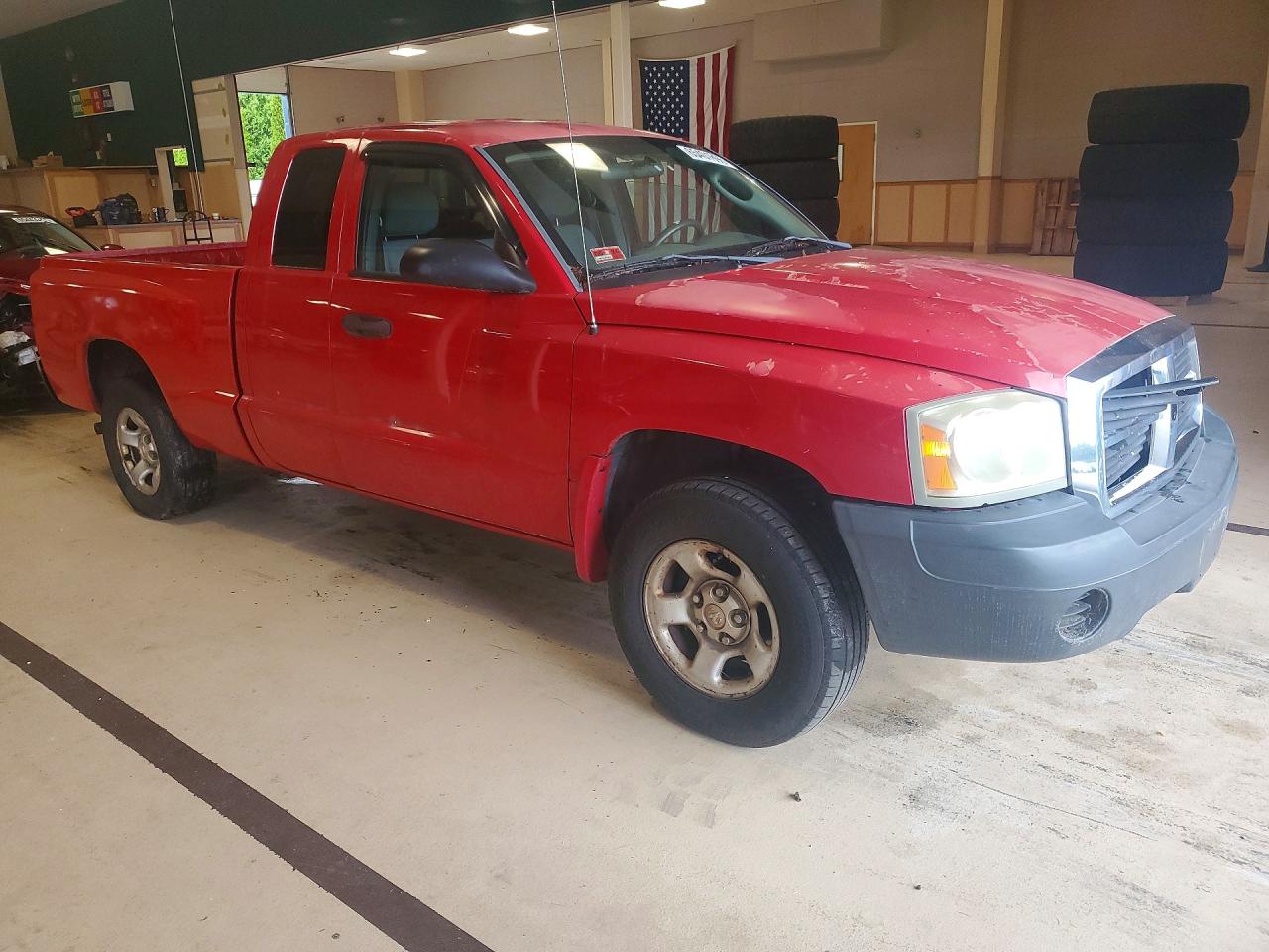 2005 Dodge Dakota St Red vin: 1D7HE22K35S131360